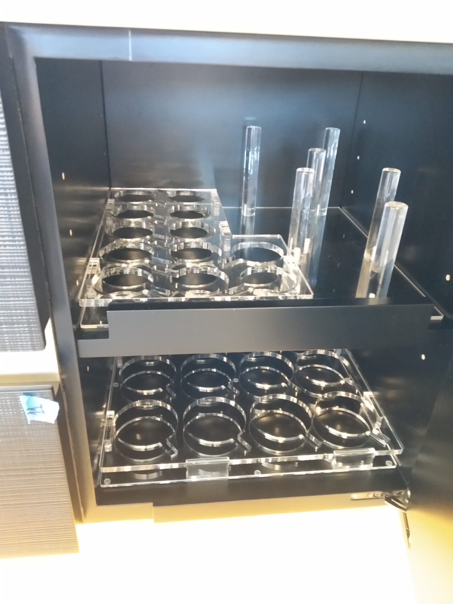 PLEXIGLASS PORTASTOVIGLIE